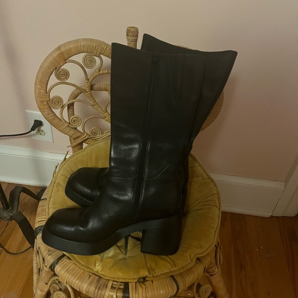 Vintage 90s women’s Guess Black Heeled Boots size 7.5 - Picture 1 of 5